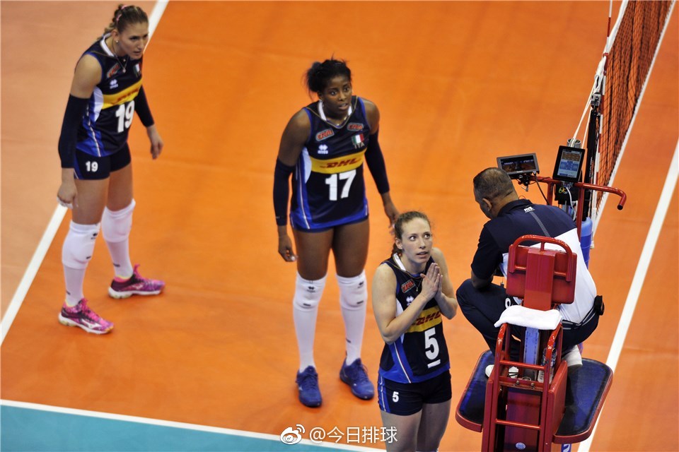 土耳其鏖战哥伦比亚，哈弗茨带队取胜