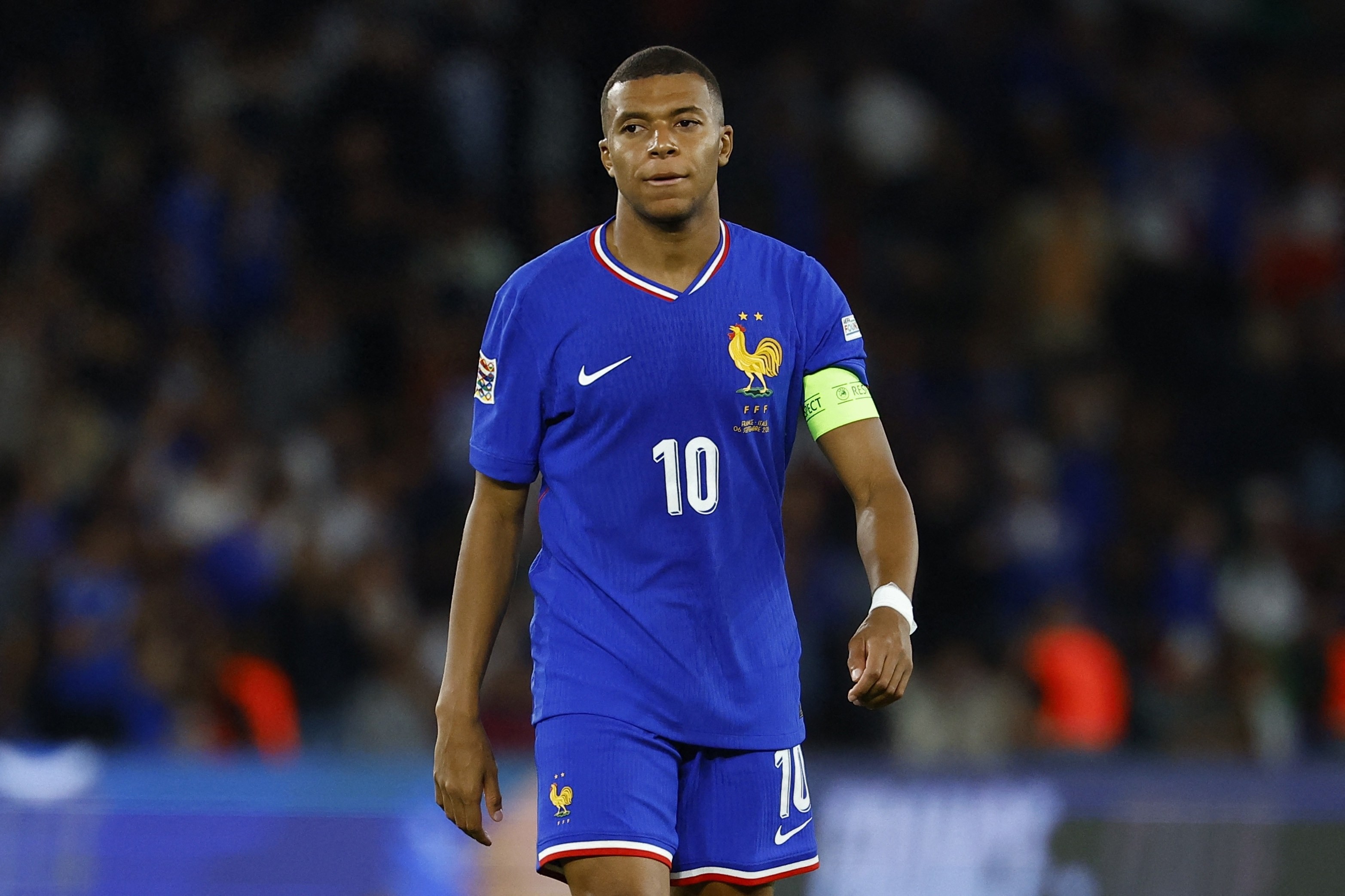 塞维利亚完胜AC米兰,姆巴佩高光表现 塞维利亚完胜AC米兰,姆巴佩高光表现