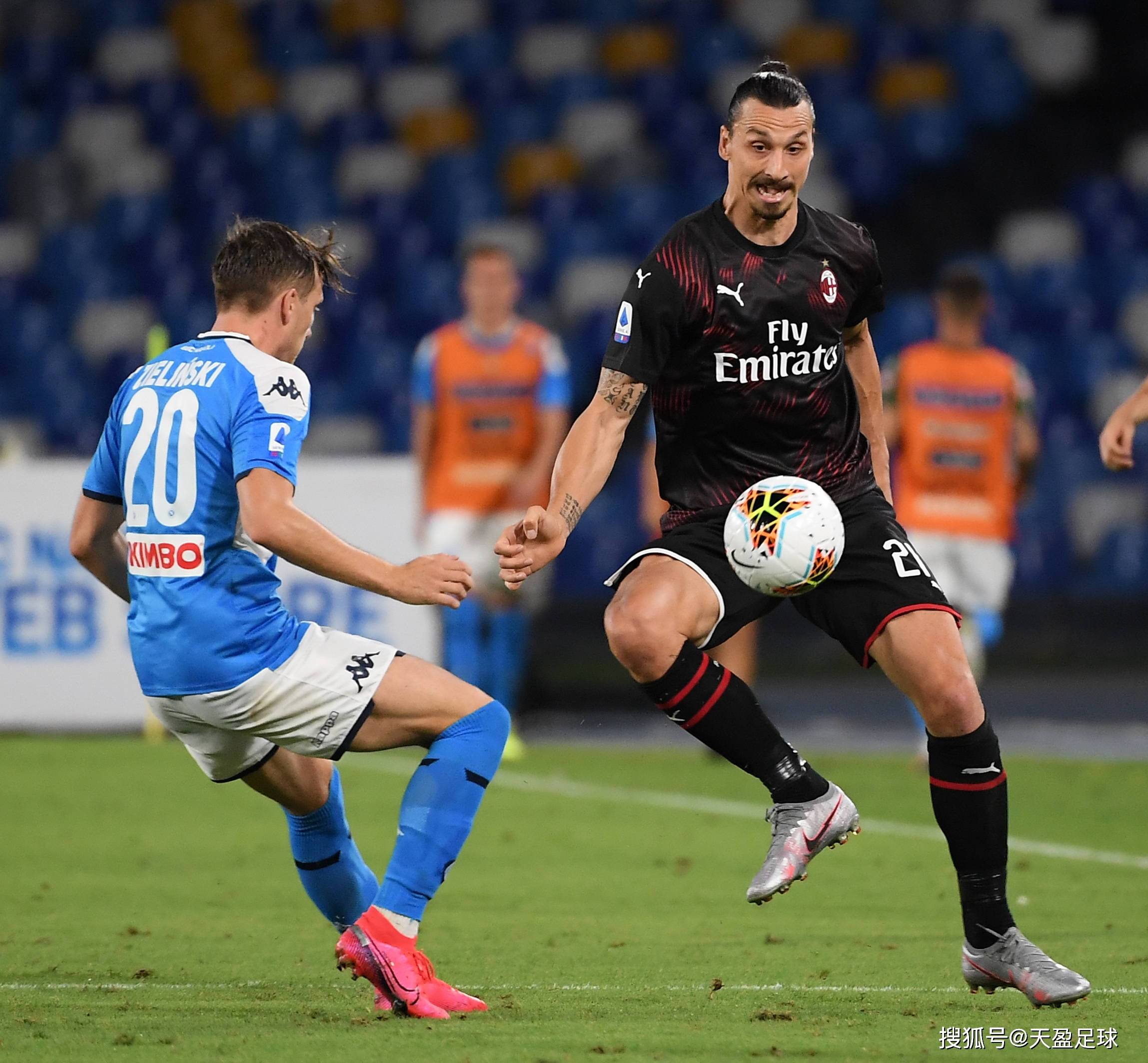 国际米兰-逆转击败那不勒斯