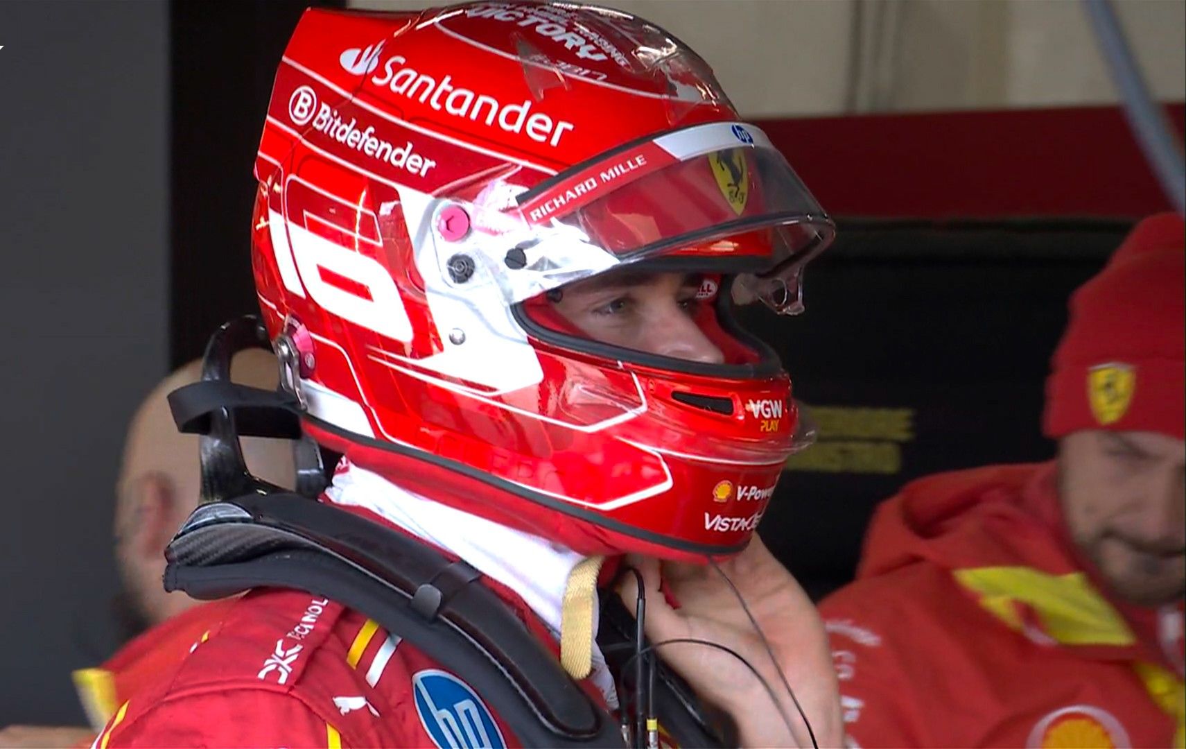 哈斯车队力克红牛二队，周冠宇扛起全队