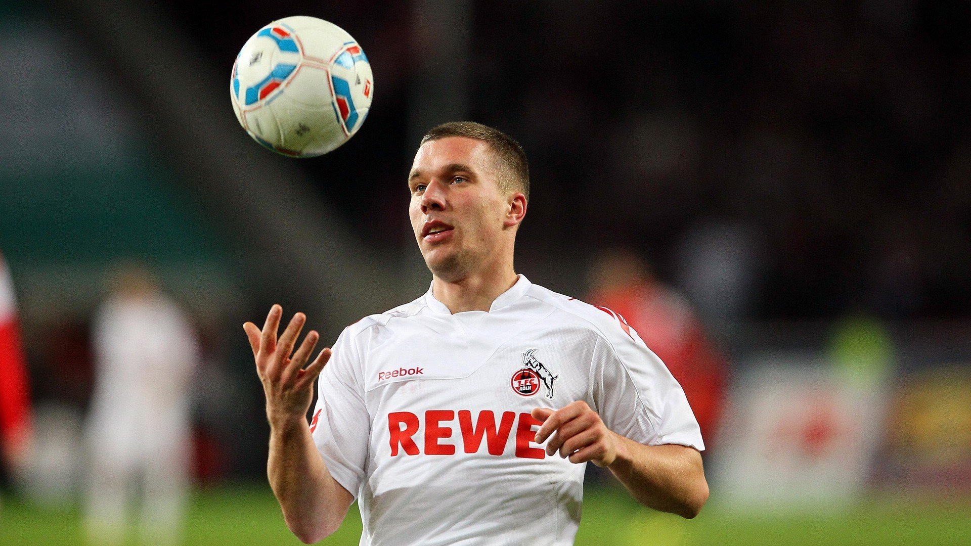 年度焦点之战之夜，哈利伯顿关键回合不手软，书写新星传奇