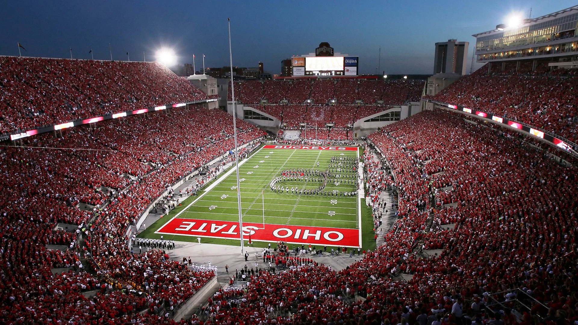 欧冠淘汰赛之夜，维尼修斯关键战不手软